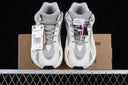 Boost 700 V2 static White Grey